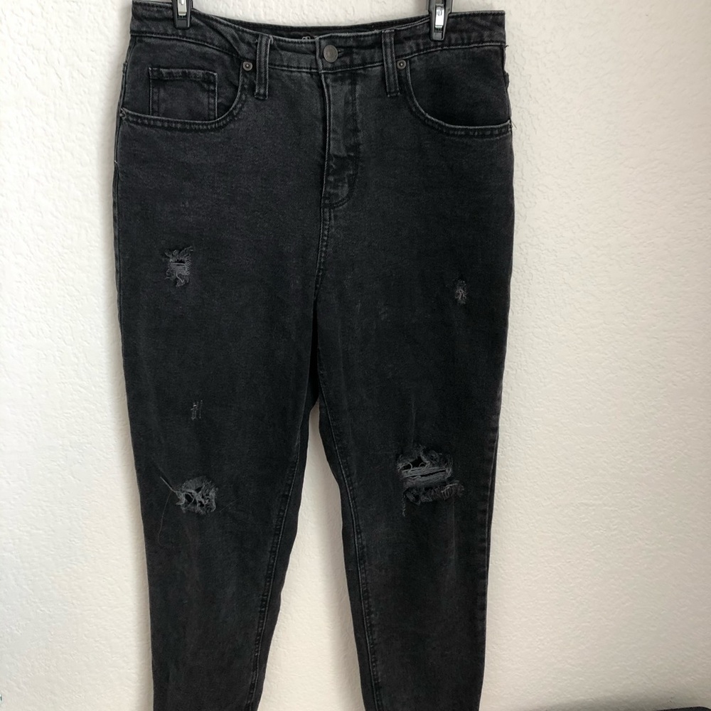 Black mom jeans